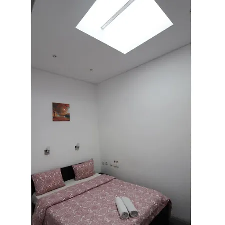 Welcome 2* ליסבון